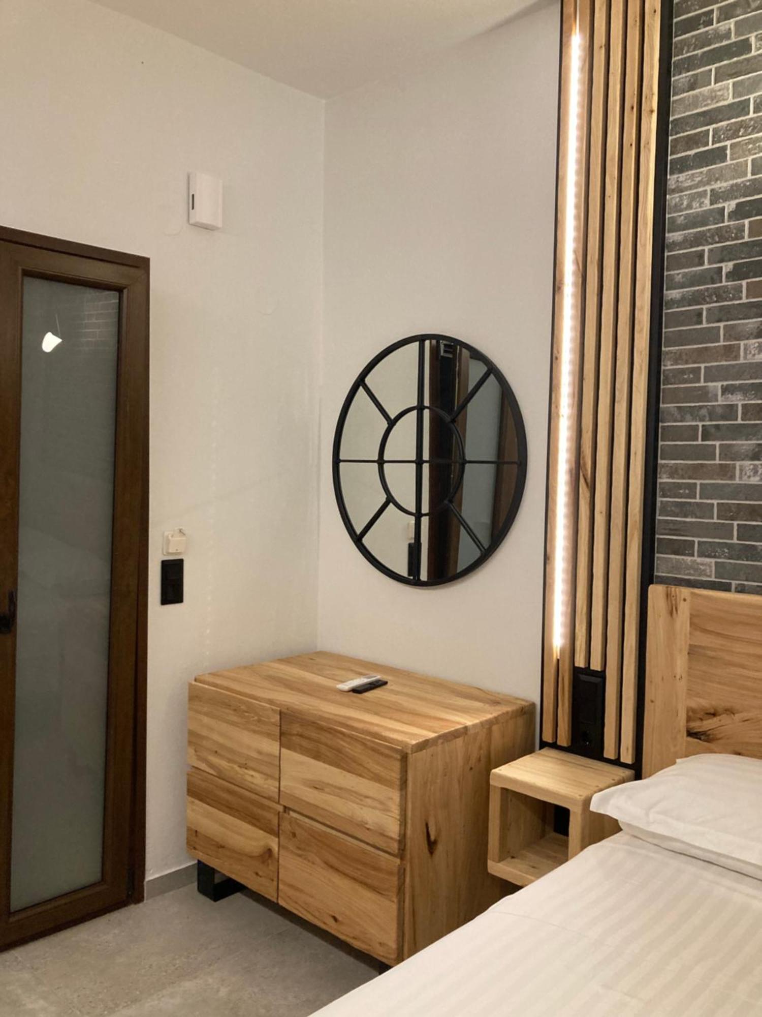 The Mits Luxury Apartments Скиатос Экстерьер фото